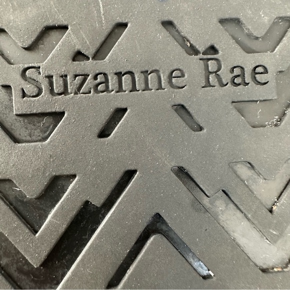 Suzanne Rae Velcro white womens sandals - Picture 5 of 8